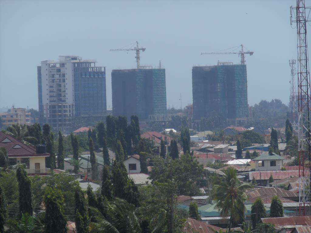Hotel De Mag Dar es Salaam Exteriör bild