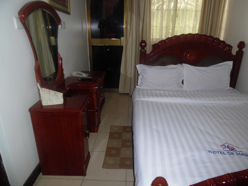 Hotel De Mag Dar es Salaam Exteriör bild