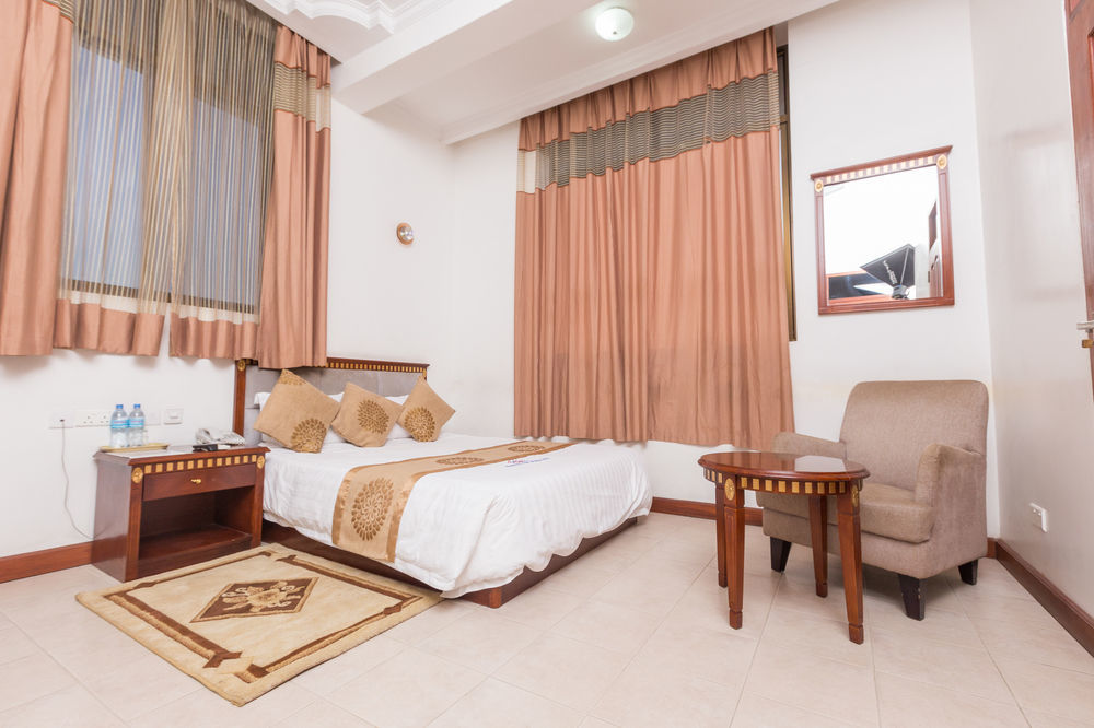 Hotel De Mag Dar es Salaam Exteriör bild